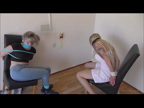 ❤️ Ferslave / fêstbûn en gagged / famke yn need ️❌ Superseks by wy